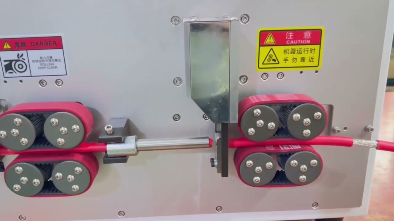 Fully Automatic Wire Stripping Machine Cutting Wire Real Shot, Can Cut Up to 35 Square Wire