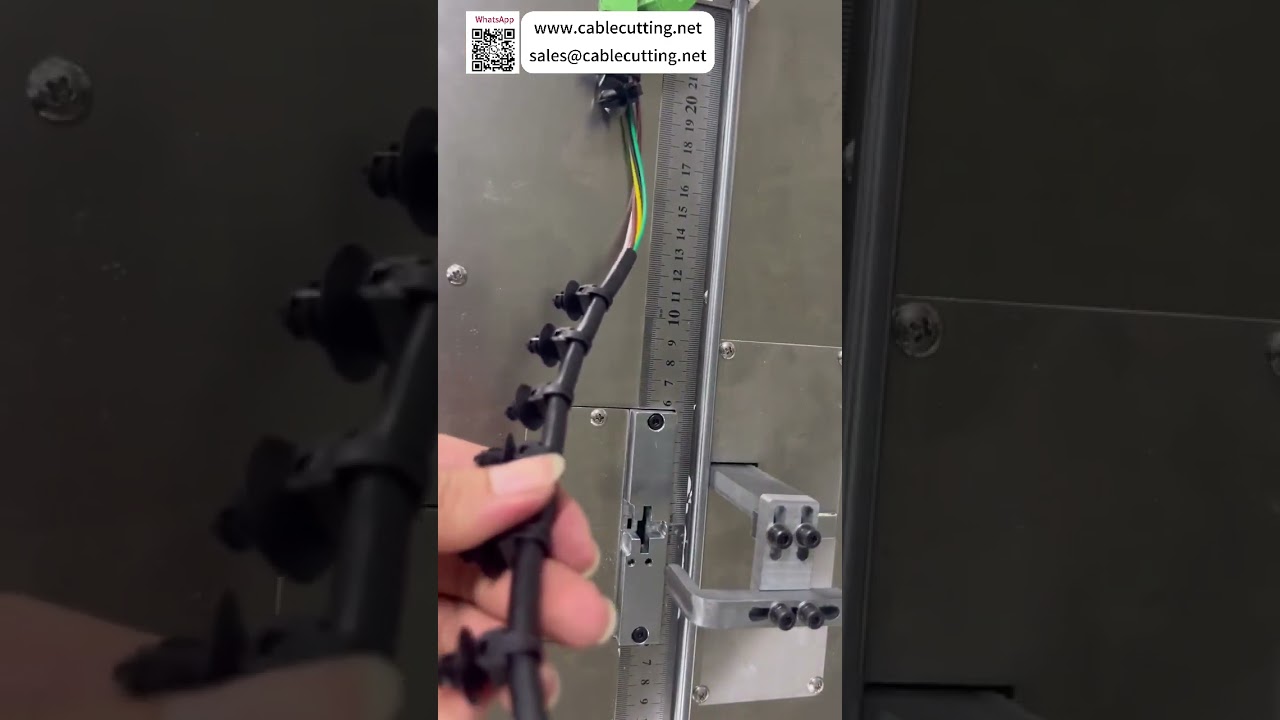Spesialformet stripsmaskin viser tett bunting og presis halekutting