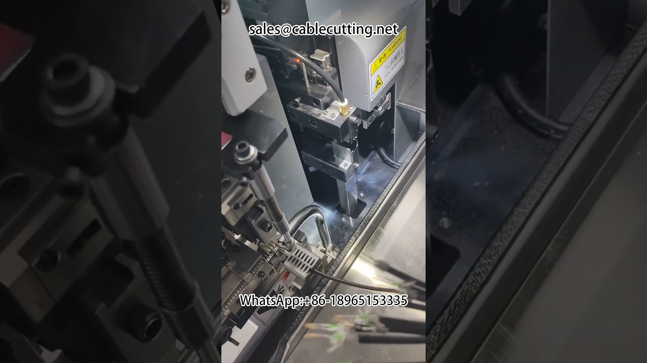 Ultra short wire stripping and beating machine #FAKRA harnesses