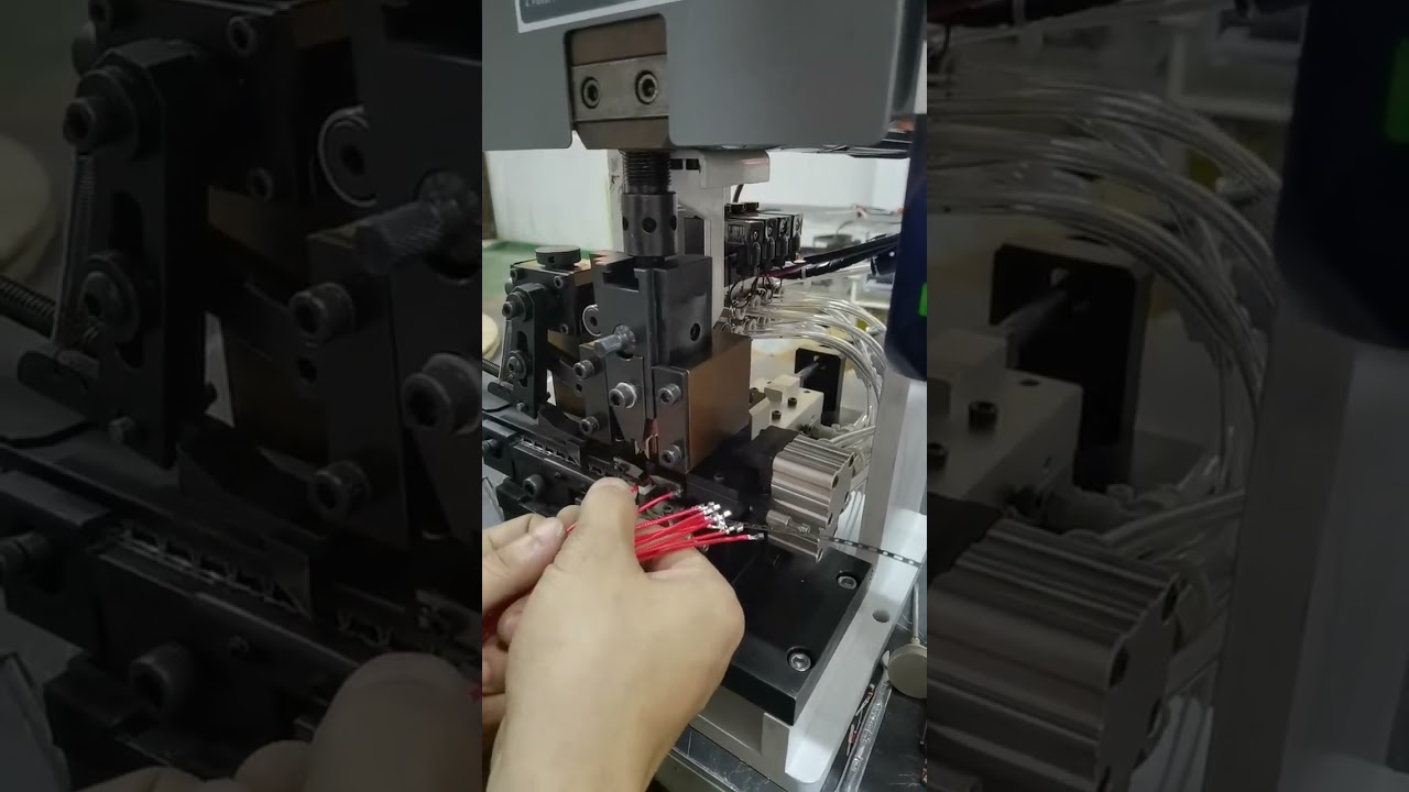 Stripping and Crimping All in One Machine High Efficiency Artifact! Equipment #factory #machine