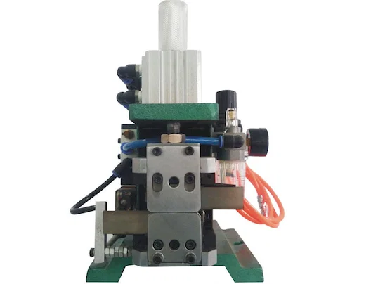 Multi-Kjerne Tråd Strip Vridemaskin WPM-4F+T - Trådvridning og stripping